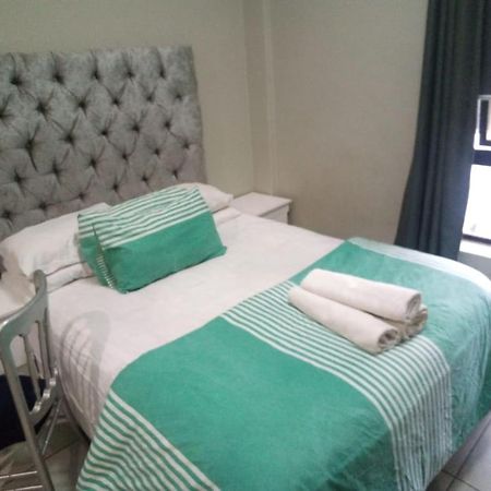 One Rosebank Stay Johannesburg Zewnętrze zdjęcie