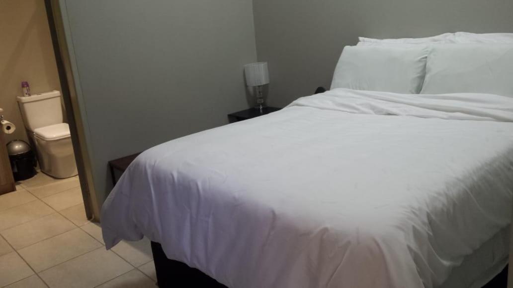 One Rosebank Stay Johannesburg Zewnętrze zdjęcie