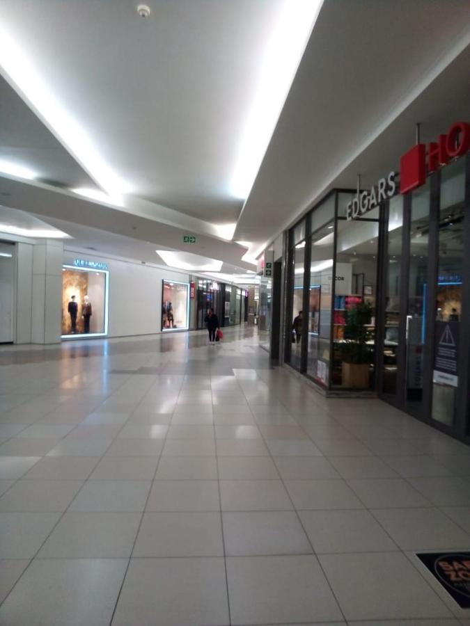 One Rosebank Stay Johannesburg Zewnętrze zdjęcie