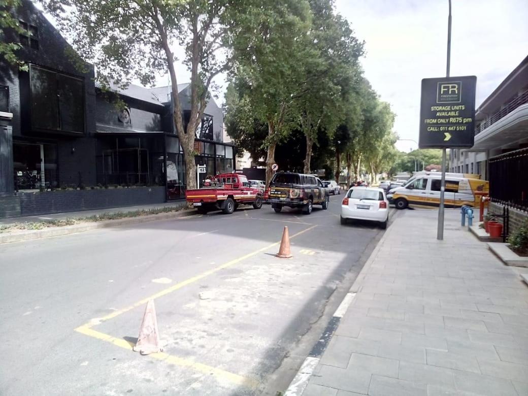 One Rosebank Stay Johannesburg Zewnętrze zdjęcie